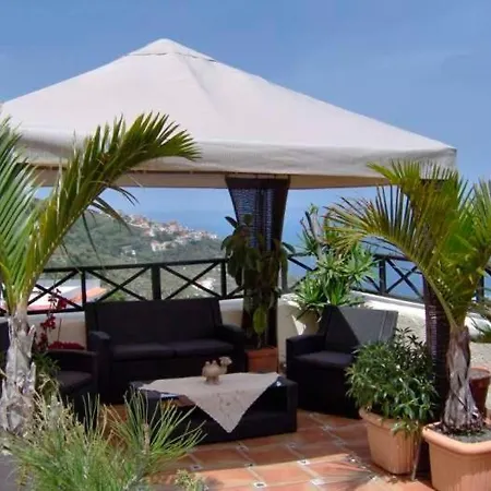 Ferienwohnung Mit Terrasse - F4157 - #95414 Apartment
